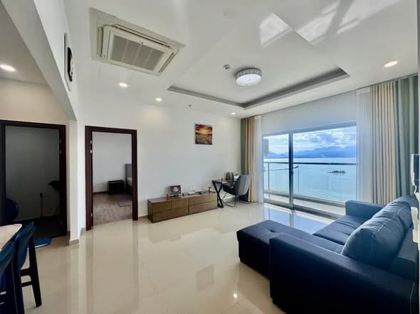 Spacious 3br Apartment with City View - Blooming Tower — 3BR fully furnished (photo 2)