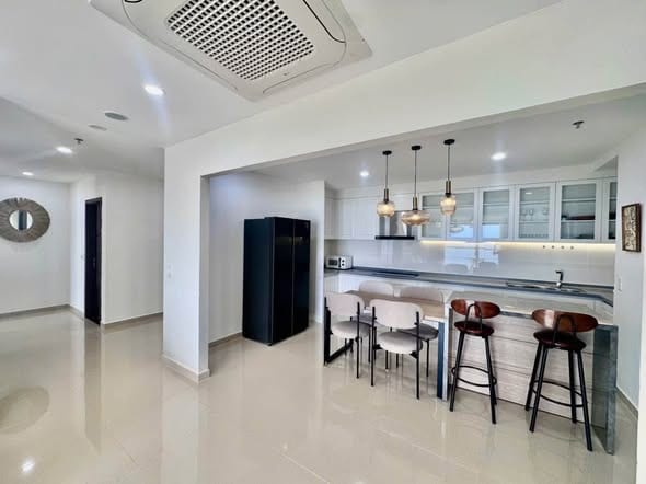 3br High Floor Apartment with Pool - Blooming Tower — 3BR fully furnished (photo 2)