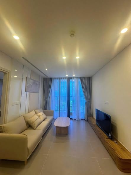 1br Modern Apartment with Pool Access - Sam Tower — 1BR fully furnished (photo 1)