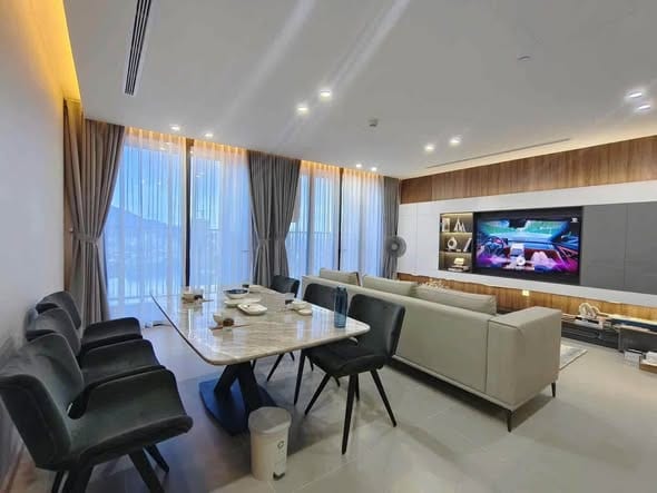 Luxury Apartments at Samtower with River View — 1BR fully furnished (photo 1)