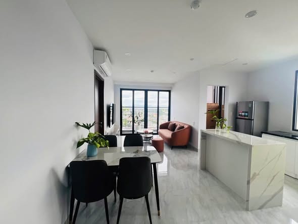 2br High-floor Apartment with City View - Hoa Cuong — 2BR fully furnished (photo 3)