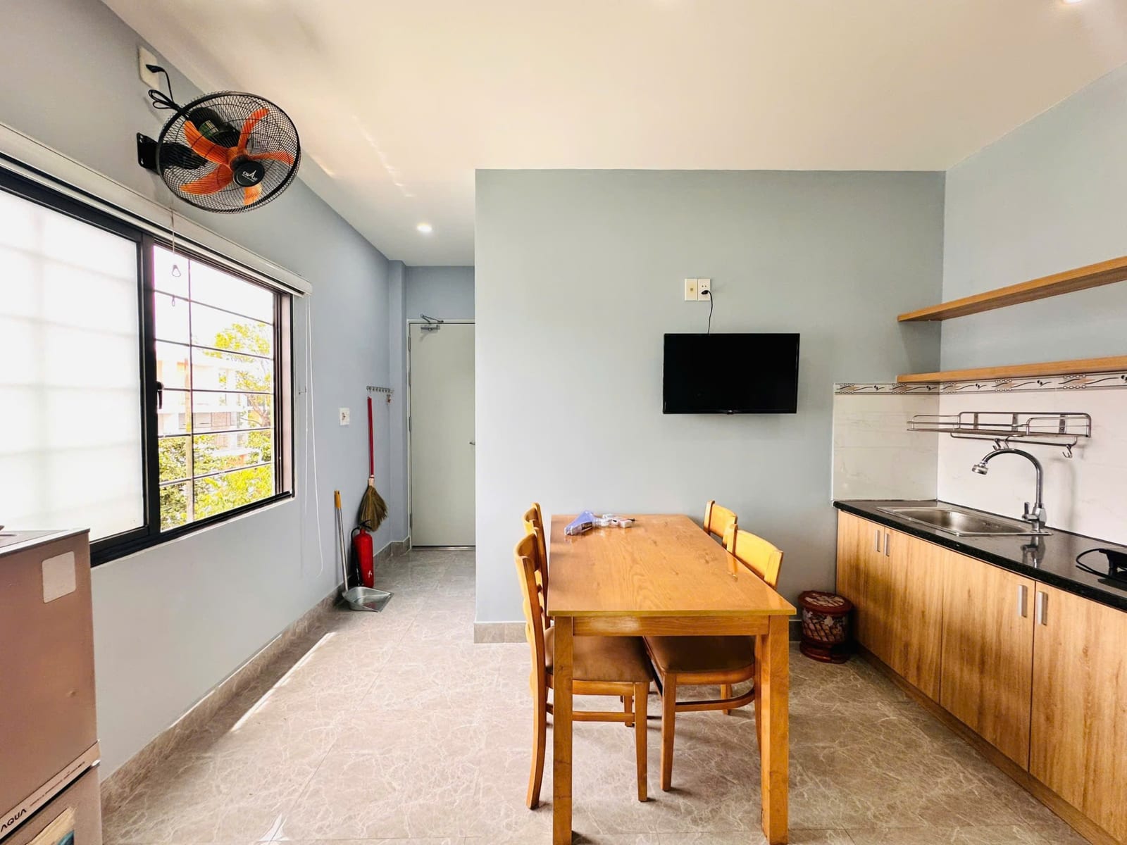 1br Apartment with Balcony, Fully Furnished - My An — 1BR fully furnished (photo 4)