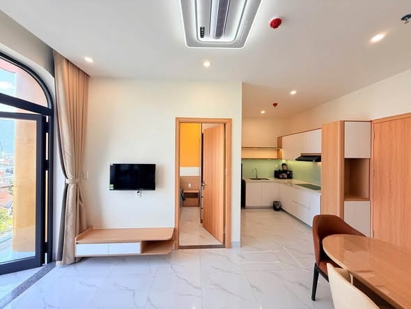 1br Fully Furnished Apartment with Mountain View - Son Tra — 1BR fully furnished (photo 1)