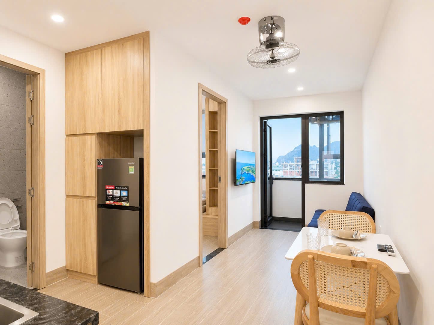 Modern 1br Apartment High Floor - Khue My — 1BR fully furnished (photo 1)