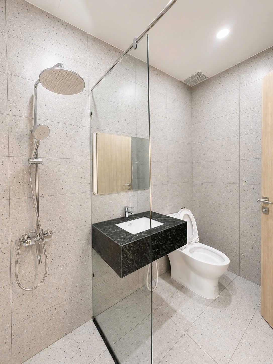 Modern 1br Apartment High Floor - Khue My — 1BR fully furnished (photo 7)