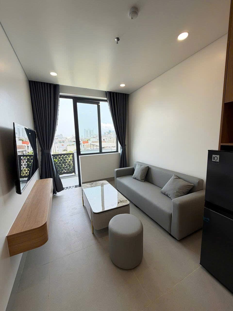 Modern 2br Apartment with Pool, Balcony - My An — 2BR fully furnished (photo 7)