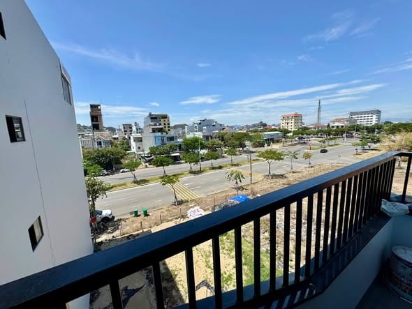 New 1br Apartment with Private Balcony - Pham Khiem Ich — 1BR fully furnished (photo 6)