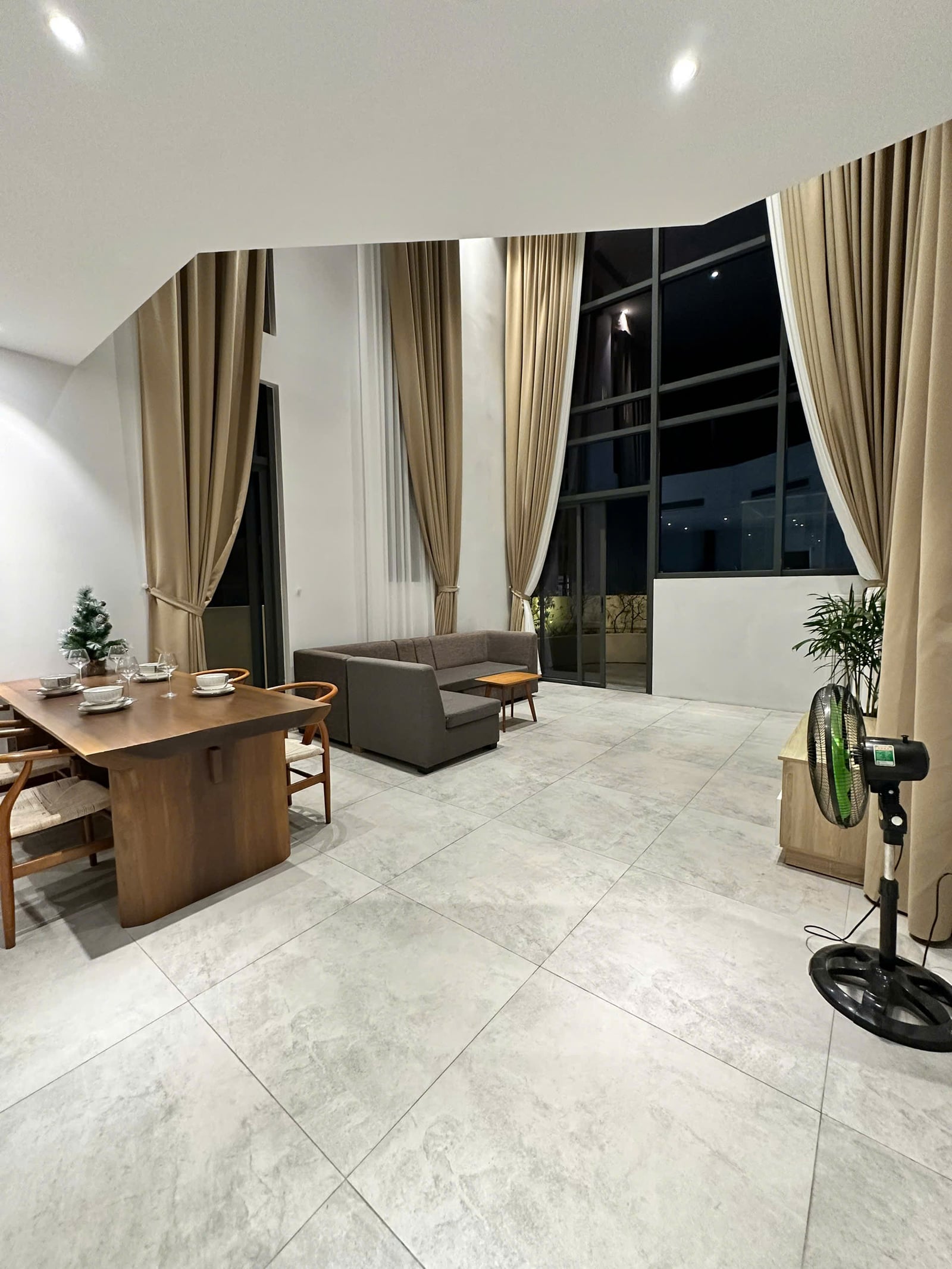 PENHOUSE FOR RENT IN NGU HANH SON, DA NANG — 2BR fully furnished (photo 1)