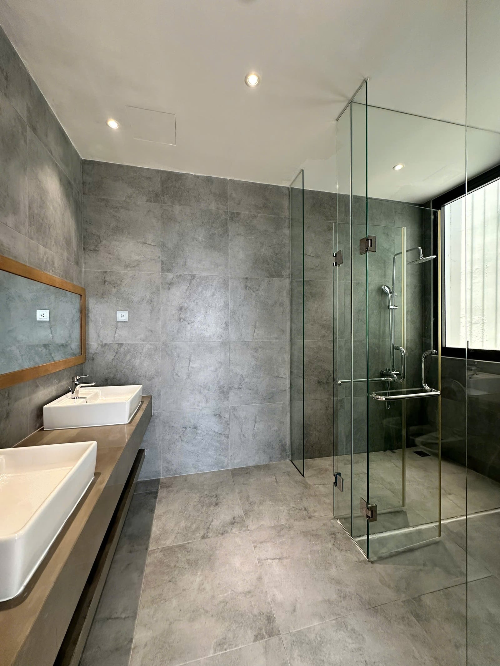 PENHOUSE FOR RENT IN NGU HANH SON, DA NANG — 2BR fully furnished (photo 2)