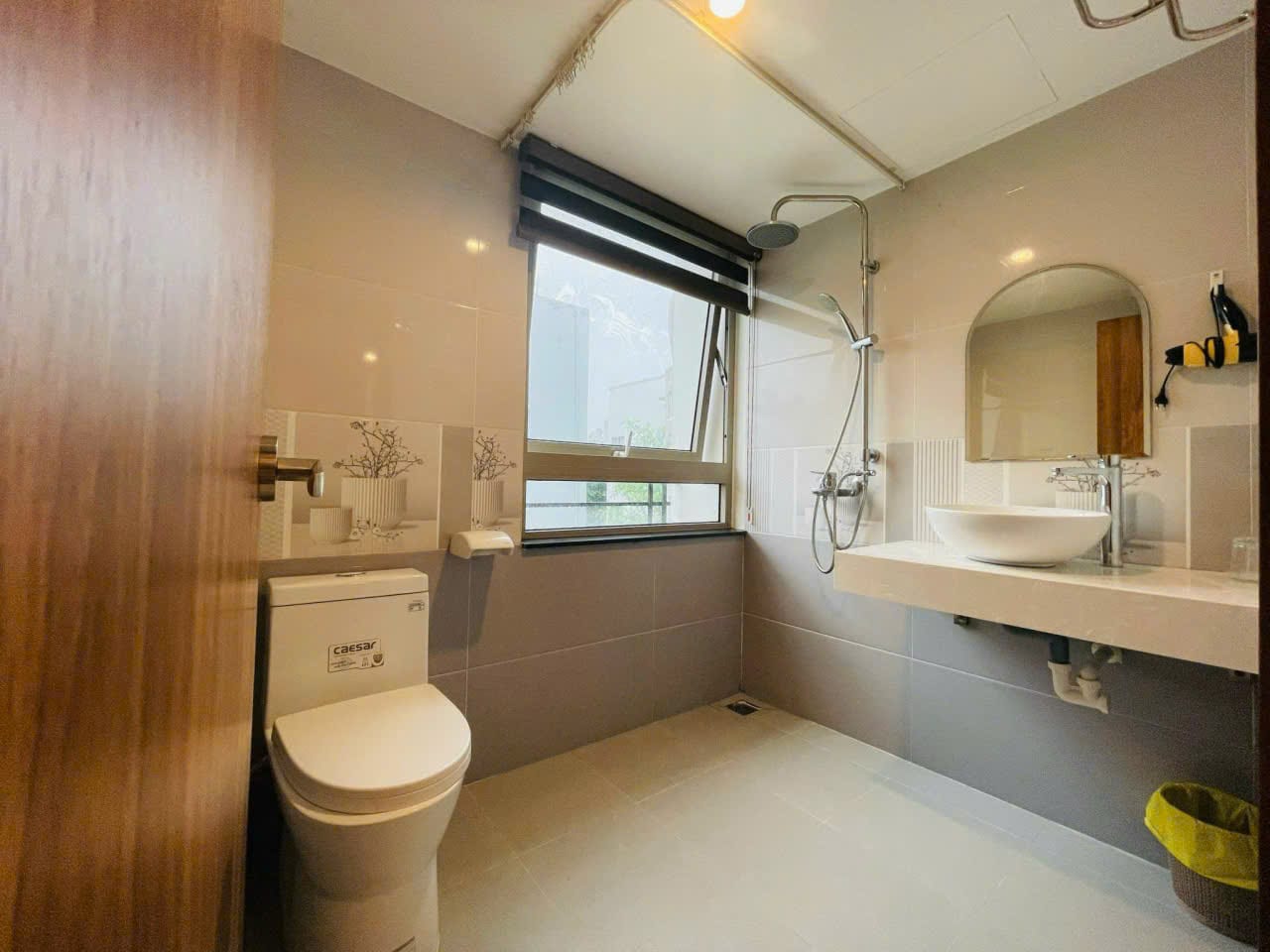 Spacious 1br Apartment with Pool - An Duong Vuong — 1BR fully furnished (photo 4)