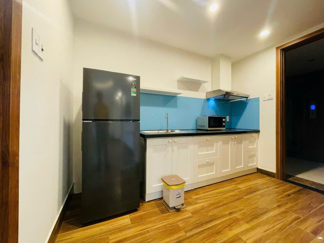 Spacious 1br Apartment with Pool - An Duong Vuong — 1BR fully furnished (photo 5)