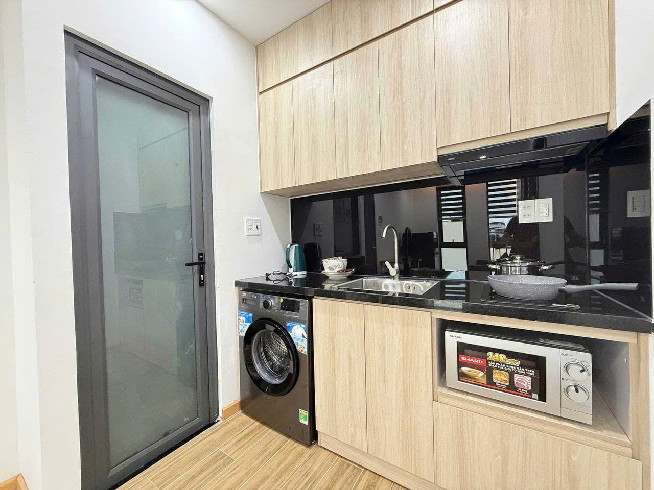 2br High-floor Apartment with Balcony - My An — 2BR fully furnished (photo 3)