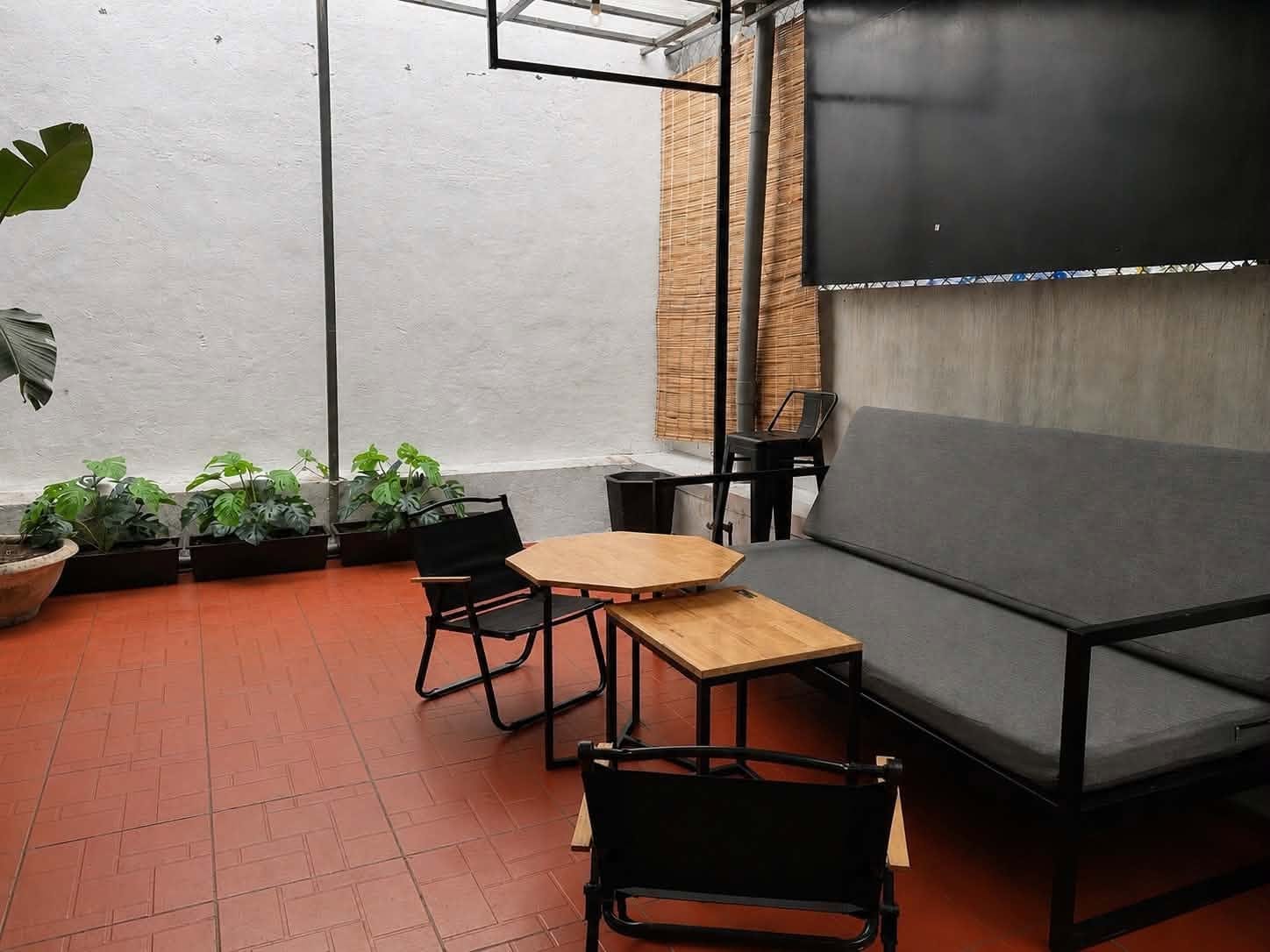 1-bedroom Furnished Apartment with Private Balcony - An Thuong — 1BR fully furnished (photo 9)