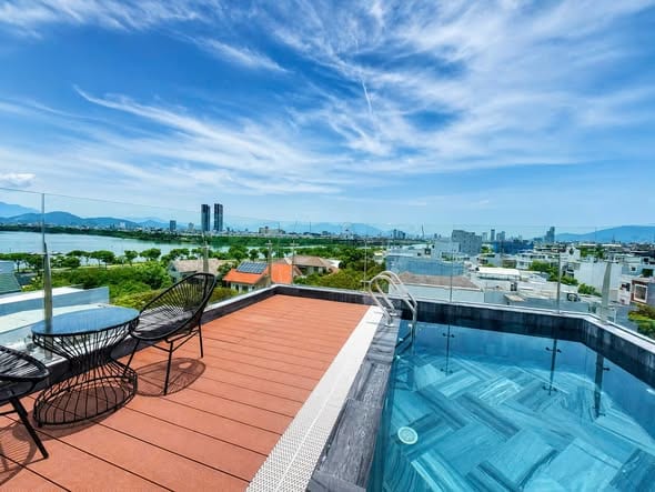 Luxury 1-bedroom Apartment with Pool - Le Huu Khanh — 1BR fully furnished (photo 3)