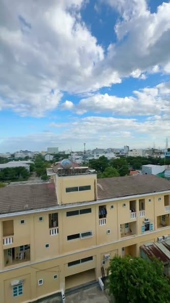 Serviced 1br Apartment with Balcony - Khue My Dong 7 — 1BR fully furnished (photo 2)