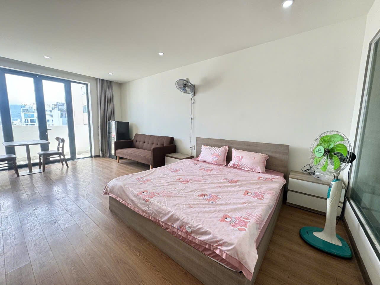 High Floor Studio with Balcony and Kitchen - Son Tra — Studio fully furnished (photo 3)