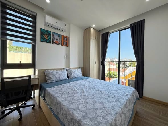 Modern 1br Apartment with Balcony - My An — 1BR fully furnished (photo 1)