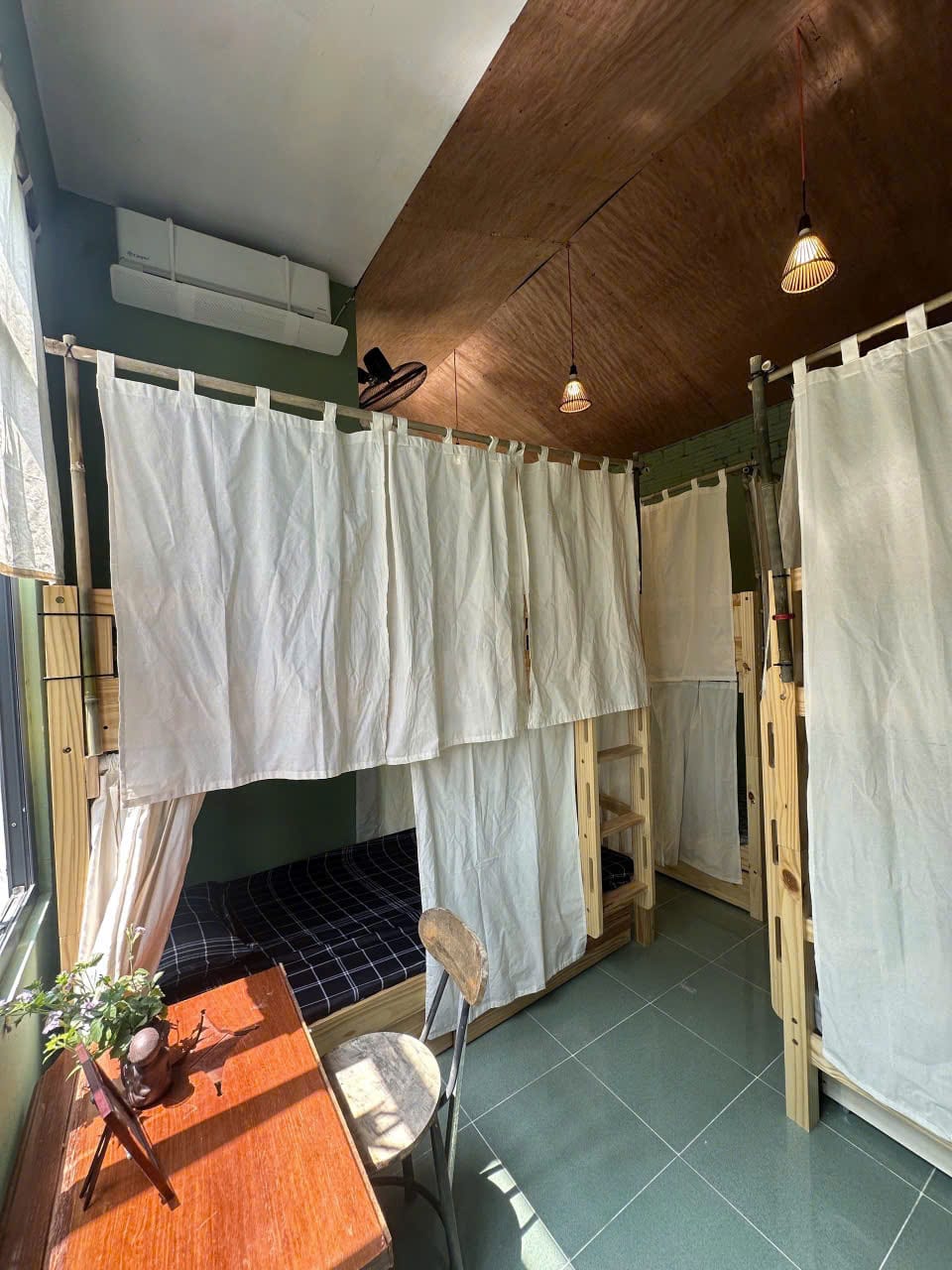 Shared Dorm Room Near Beach - Son Tra — Studio fully furnished (photo 2)