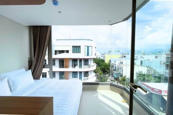 Brand-new 1br Apartment with Balcony - Khue My — 1BR fully furnished (photo 1)