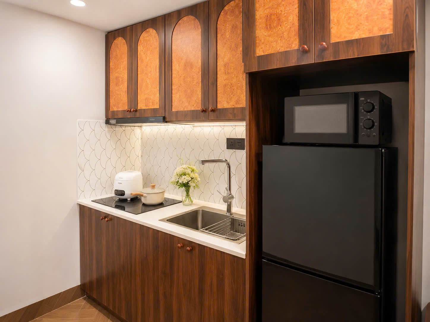 Modern 1br Apartment Near My Khe Beach - My An — 1BR fully furnished (photo 4)