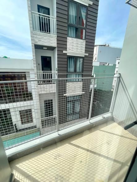 Bright Studio Apartment with Balcony - My An — Studio fully furnished (photo 2)