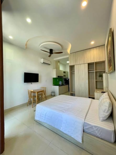 Bright Studio Apartment with Balcony - My An — Studio fully furnished (photo 5)