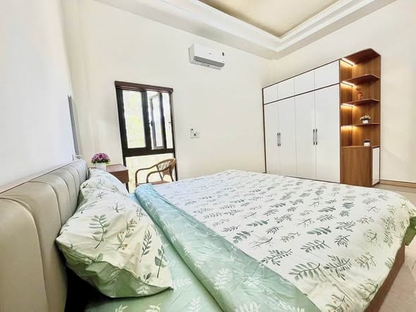 Spacious 1br Apartment with Parking - Ngu Hanh Son — 1BR fully furnished (photo 3)