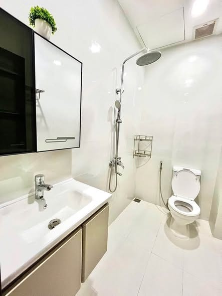 Spacious 1br Apartment with Parking - Ngu Hanh Son — 1BR fully furnished (photo 5)