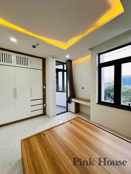1br Apartment with Balcony - Ngu Hanh Son — 1BR fully furnished (photo 1)