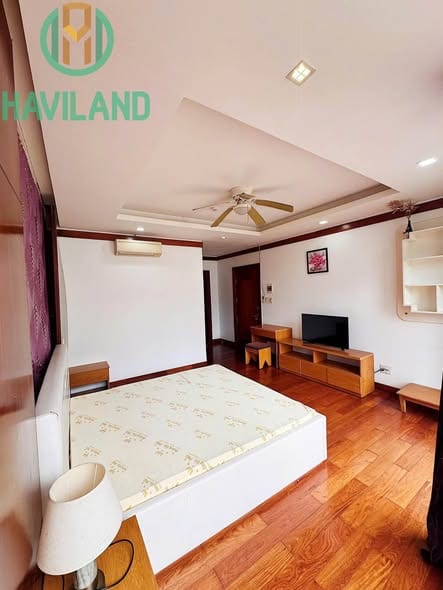 Cozy Studio with Balcony, Phan Chau Trinh — Studio fully furnished (photo 5)