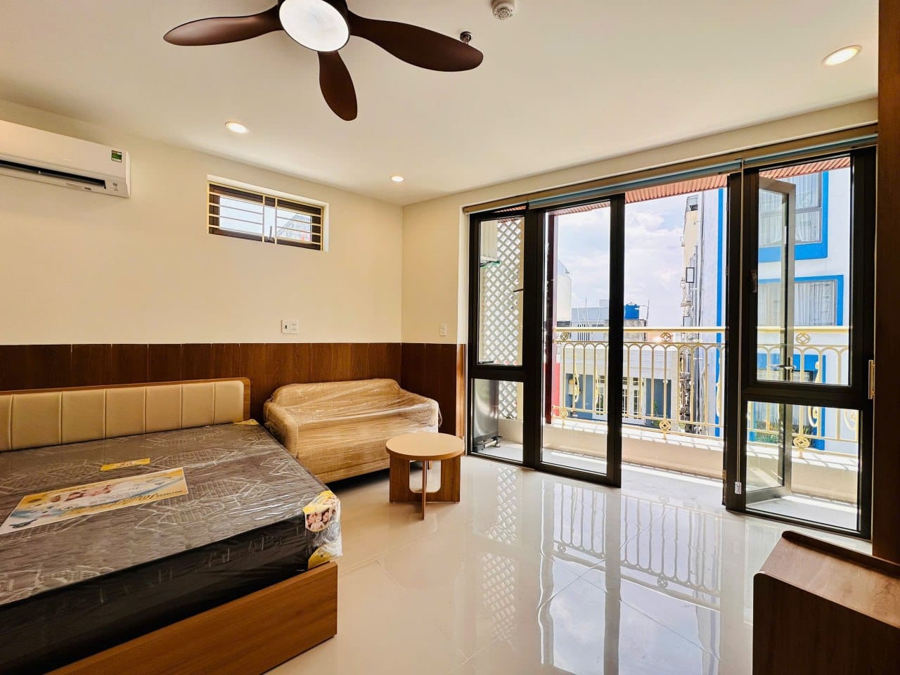 Brand-new 1br Apartment with Balcony - My Khe — 1BR fully furnished (photo 2)