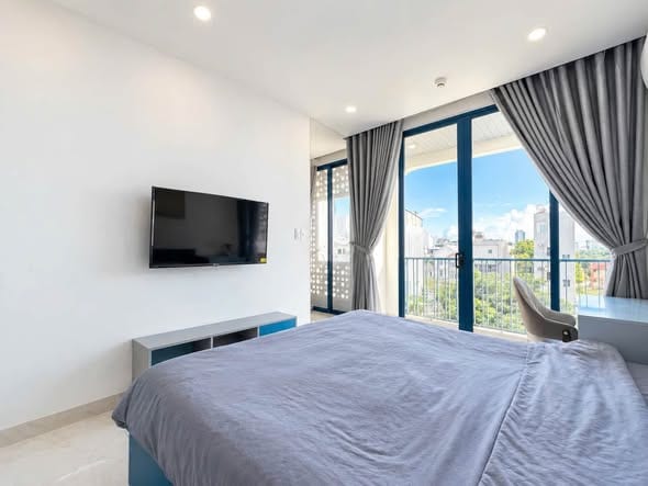 1br Apartment with Balcony, Near Sea - Son Tra — 1BR fully furnished (photo 3)