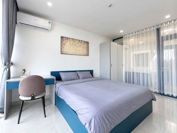 1br Apartment with Balcony, Near Sea - Son Tra — 1BR fully furnished (photo 4)