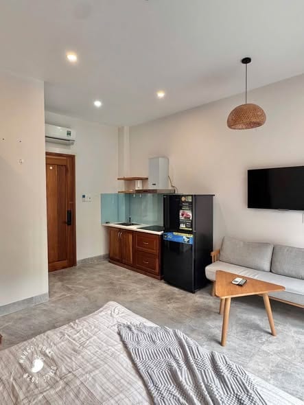Cozy Studio with Balcony Near Han River — Studio fully furnished (photo 3)