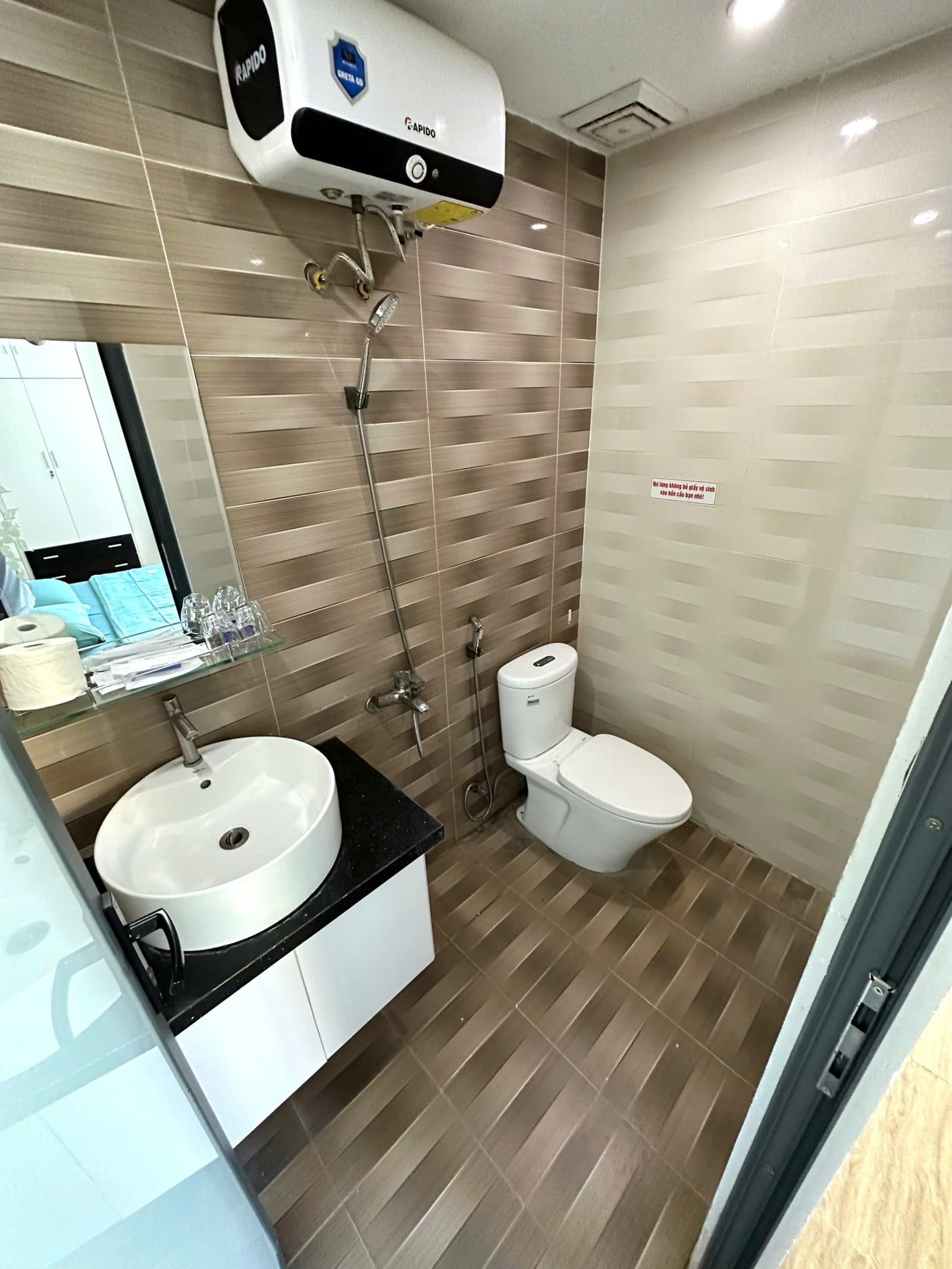 Room with Balcony for Rent - Hoa Cuong, Hai Chau — Studio fully furnished (photo 2)
