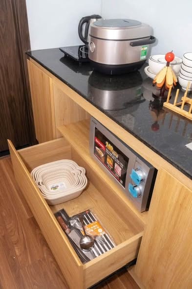 Studio with Balcony, Elevator Access - Ngu Hanh Son — Studio fully furnished (photo 3)