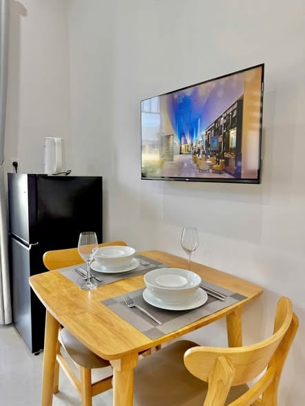 Studio Apartment with Large Balcony Near My Khe Beach — Studio fully furnished (photo 5)
