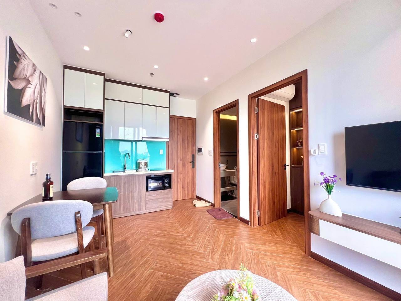 1br Apartment with Parking - Khue My — 1BR fully furnished (photo 4)