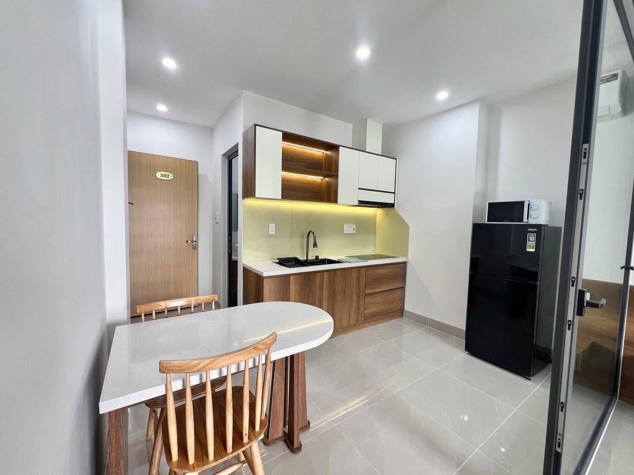 1br Apartment, Available Now - Thanh Khe — 1BR fully furnished (photo 2)