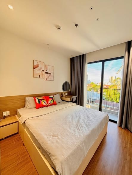 Brand-new 1br Apartment with Balcony - My Da Tay — 1BR fully furnished (photo 1)
