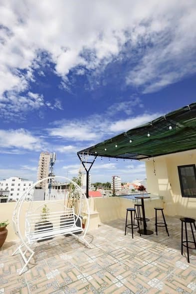 2br Apartment with Balcony - My An, Ngu Hanh Son — 2BR fully furnished (photo 2)