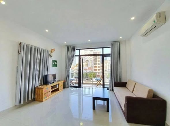 2br Apartment with Balcony, Near My Khe Beach - An Thuong — 1BR fully furnished (photo 4)
