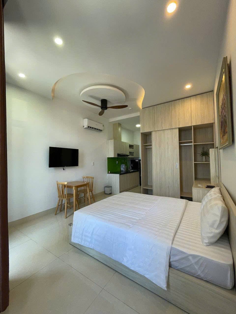 High Floor Studio Apartment with Balcony - My An — Studio fully furnished (photo 1)