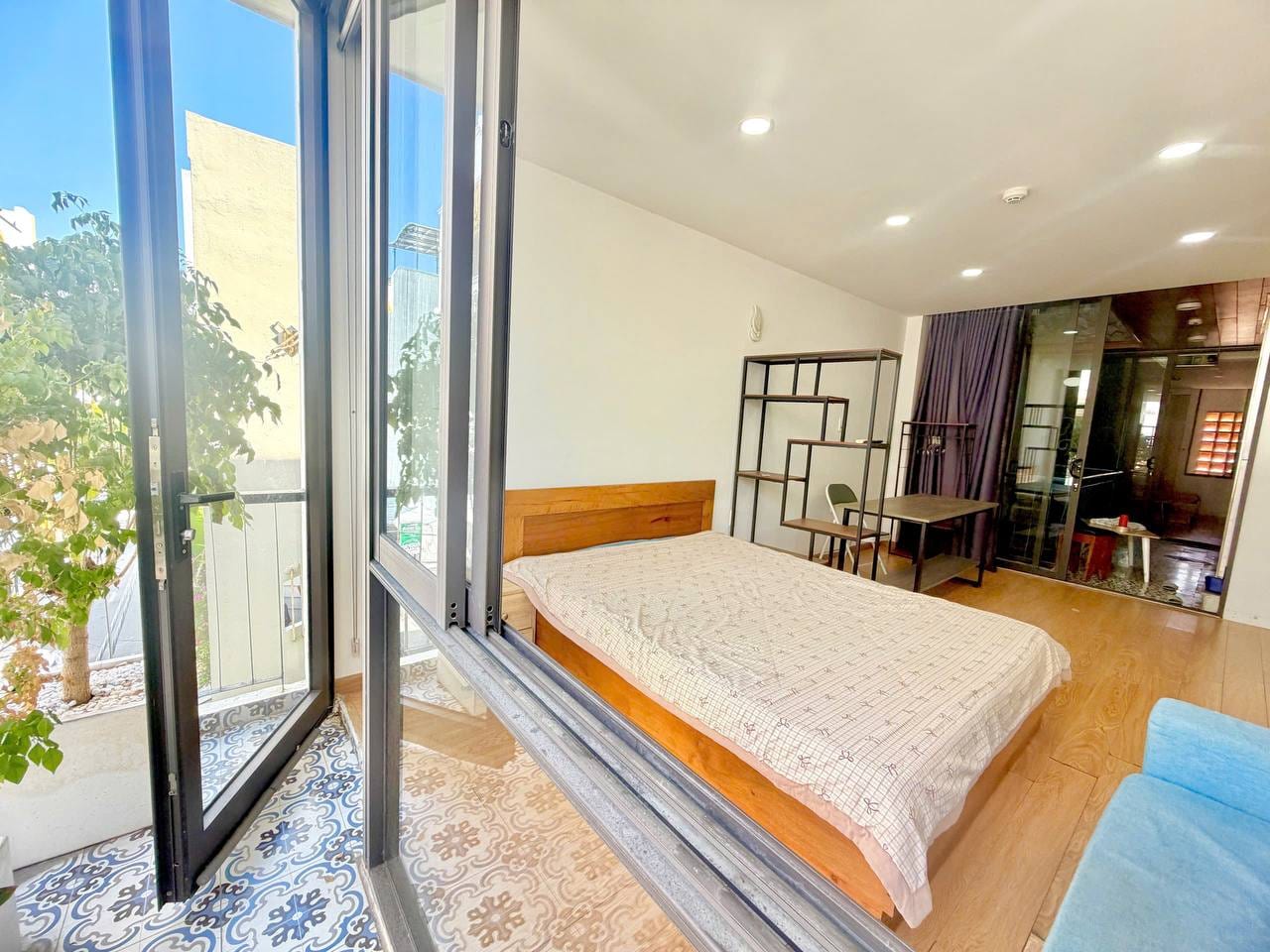 1br Apartment with Balcony - Thach Lam — 1BR fully furnished (photo 6)