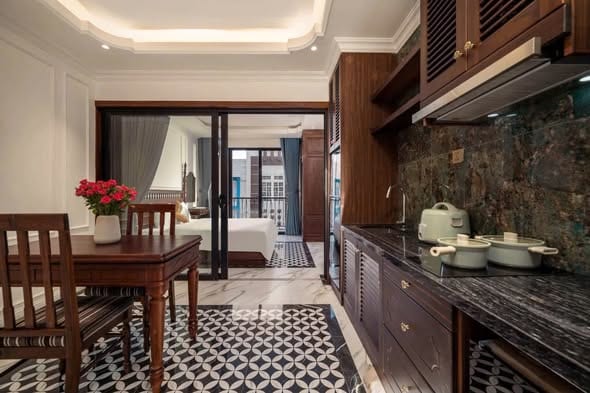 Cozy 1br Apartment, 3rd Floor - Tong Phuoc Pho — 1BR fully furnished (photo 1)