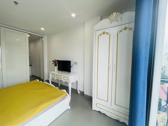 1br Apartment with Private Balcony - My An — 1BR fully furnished (photo 2)