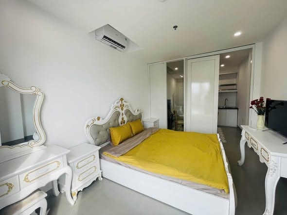 1br Apartment with Private Balcony - My An — 1BR fully furnished (photo 3)