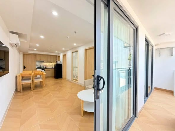 Brand New 2br Apartment with Balcony - Ngu Hanh Son — 2BR fully furnished (photo 4)