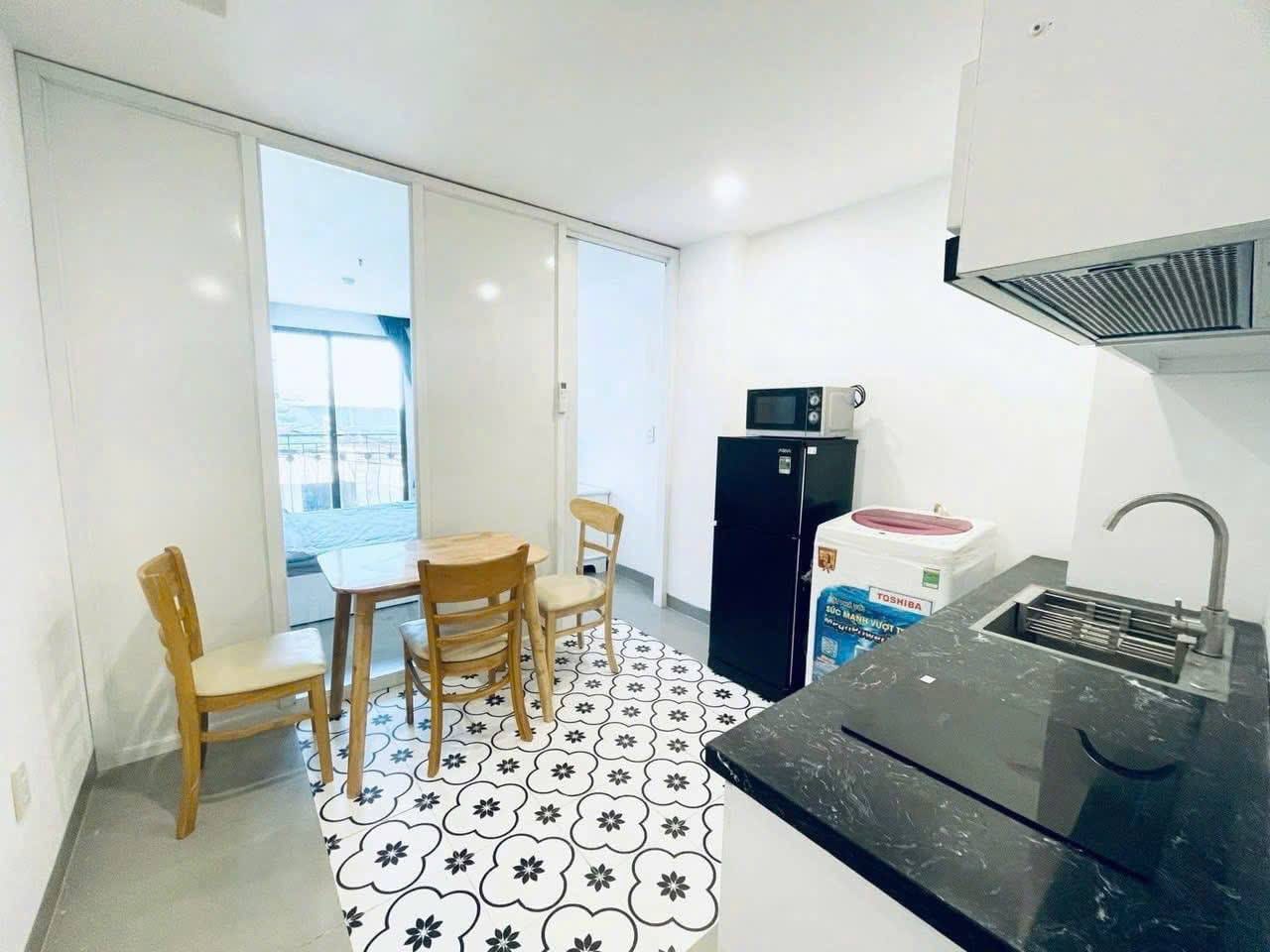 1br Apartment with Balcony, An Thuong — 1BR fully furnished (photo 3)