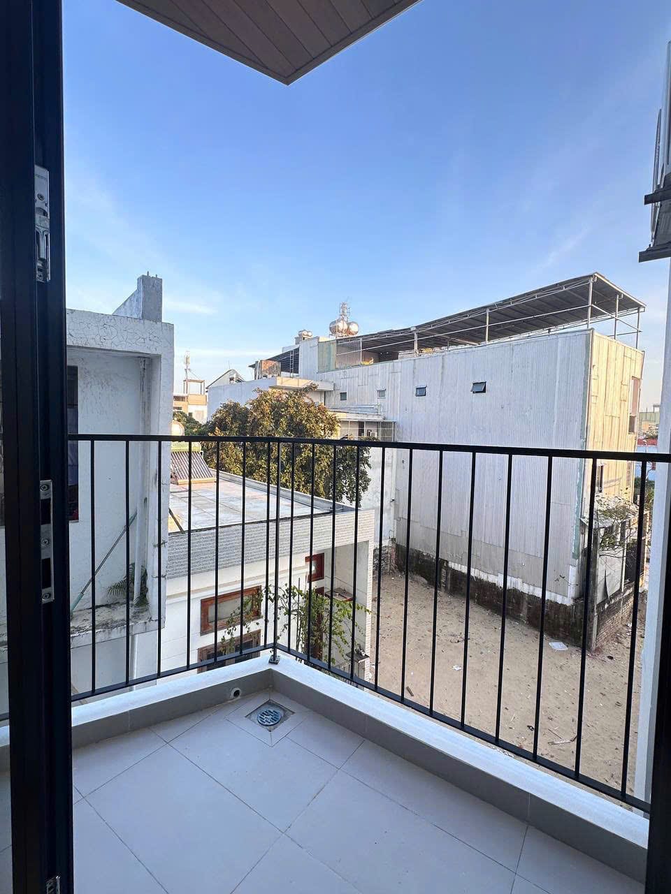 1br Apartment with Pool and Balcony - Khue My — 1BR fully furnished (photo 5)